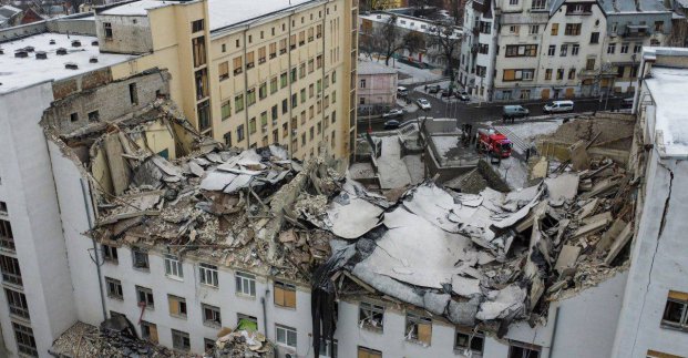 У постраждалих будинках запустили опалення та почали відновлювати електропостачання