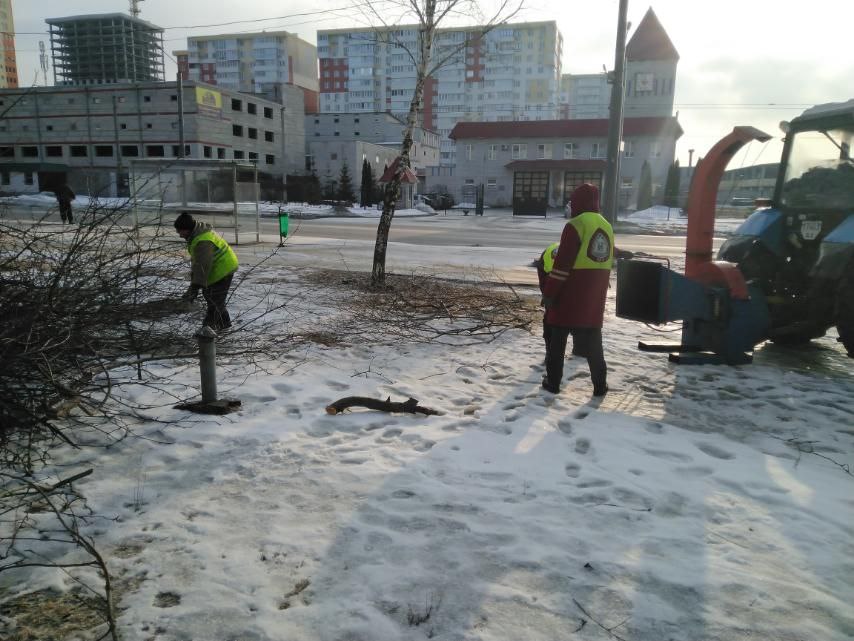 У Харкові тривають роботи з прибирання снігу