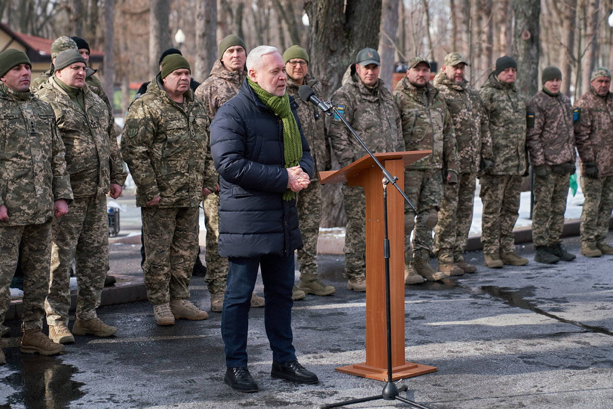 Ігор Терехов нагородив військовослужбовців ТрО за оборону Харкова
