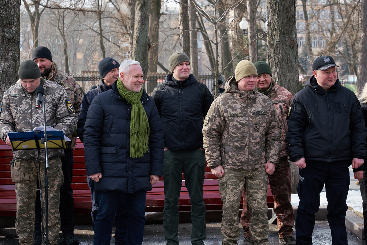 Ігор Терехов нагородив військовослужбовців ТрО за оборону Харкова