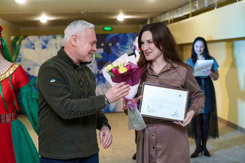 Ігор Терехов привітав жінок ще трьох районів Харкова зі святом весни