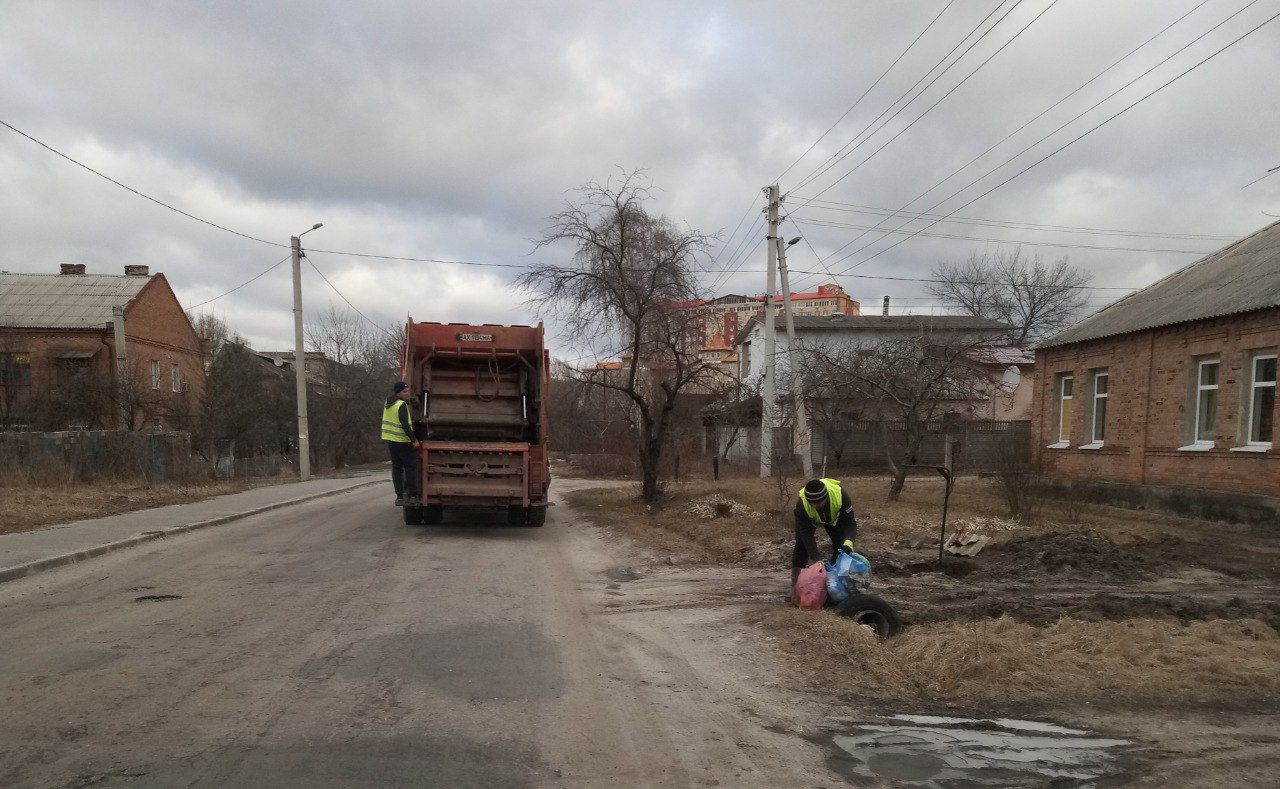 КВПВ наводить лад у приватному секторі Київського району