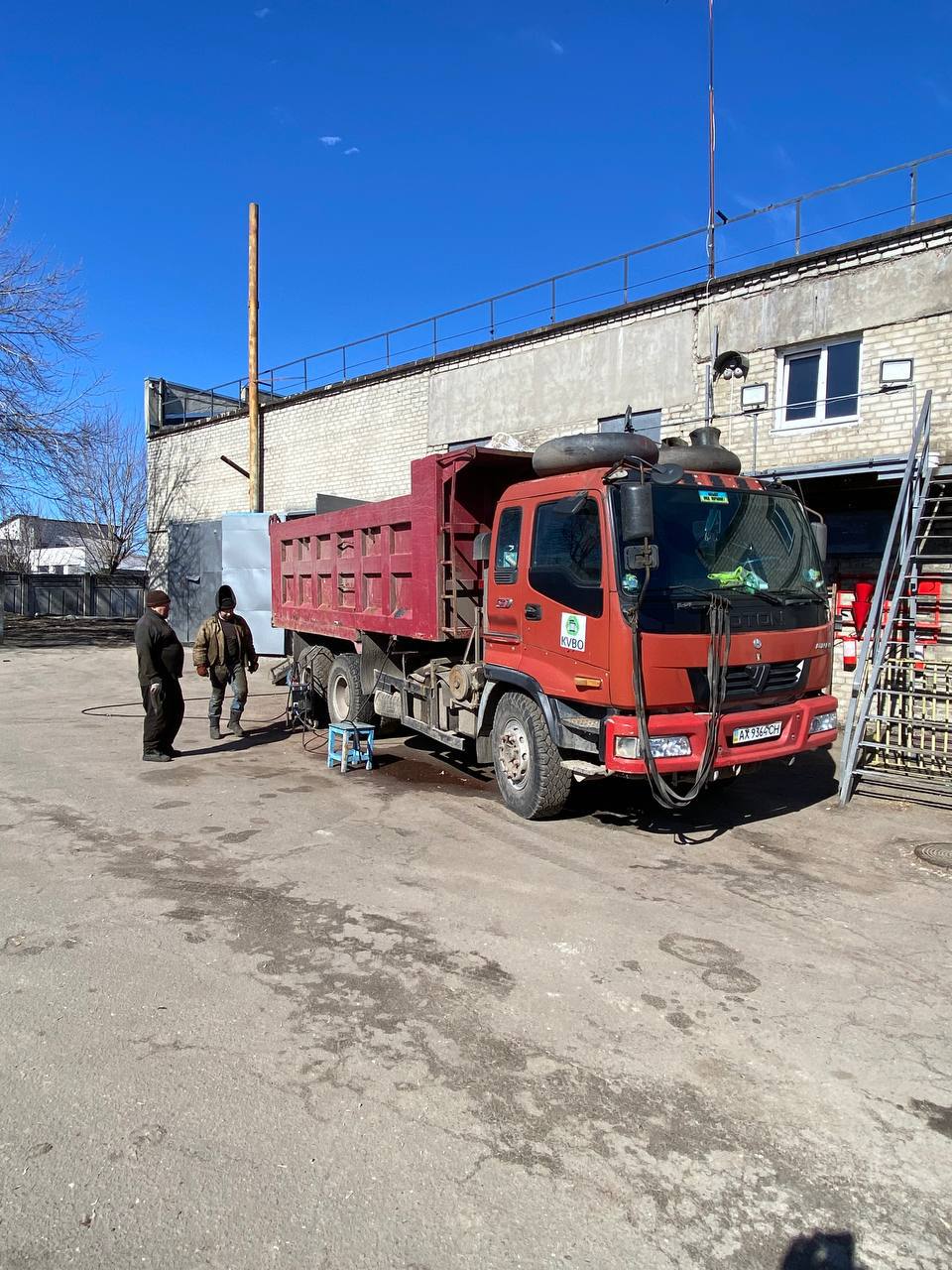 КВПВ оновлює спецтехніку та обладнання