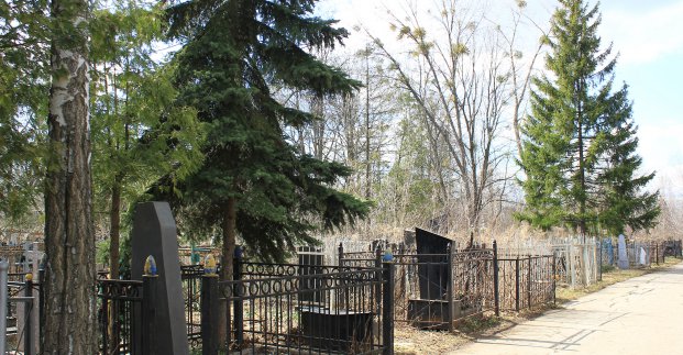 Харків'ян просять не відвідувати кладовища у поминальні дні 