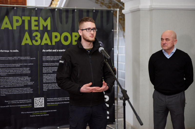 У Харкові відкрилася виставка картин загиблого добровольця Артема Азарова