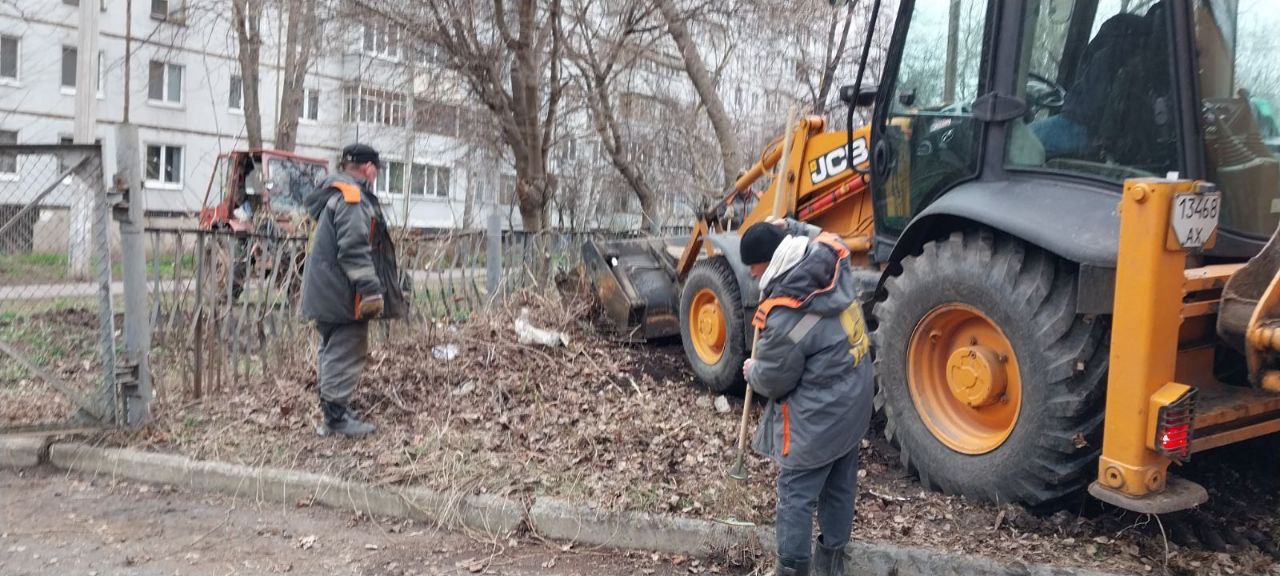 У Салтівському районі пройшов масштабний суботник