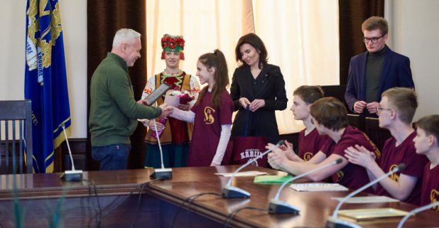 Ігор Терехов відзначив призерів Всеукраїнської олімпіади з математики  