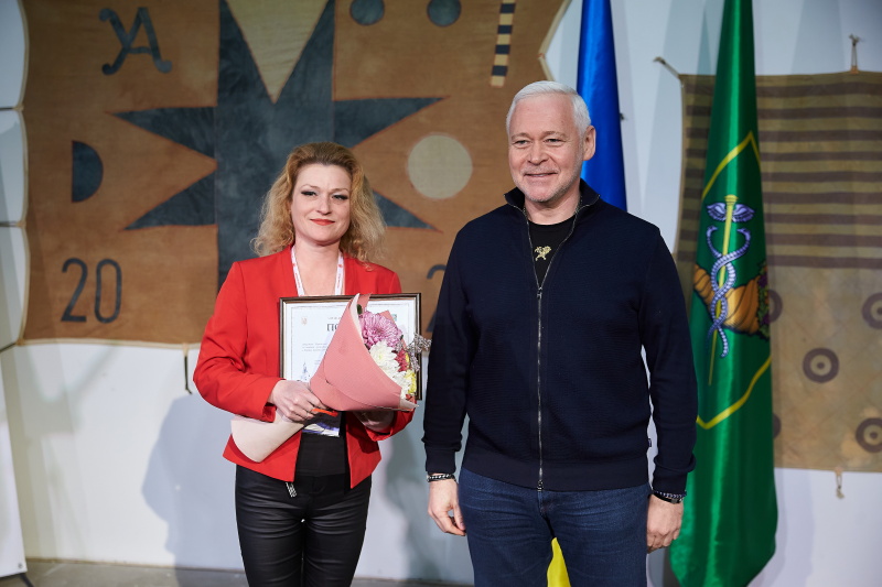 Ігор Терехов нагородив представників Товариства Червоного Хреста