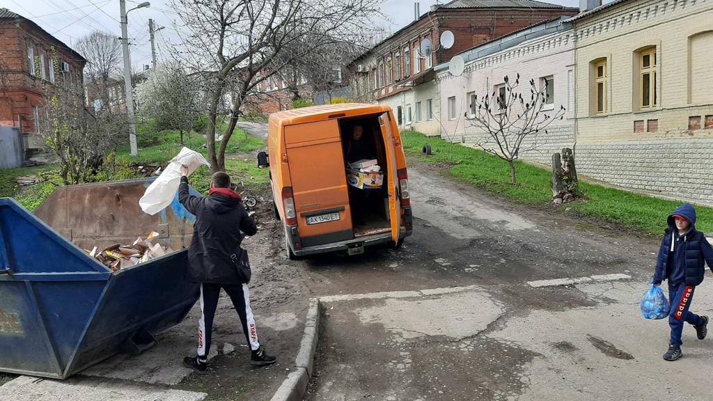 З Харкова за тиждень вивезли понад 50 тисяч кубометрів сміття