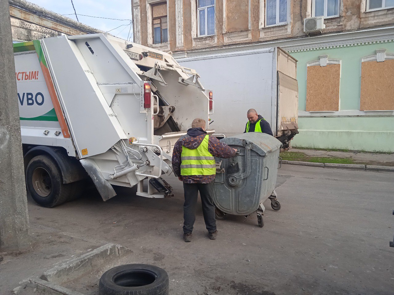 З Харкова за тиждень вивезли понад 50 тисяч кубометрів сміття