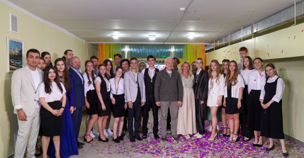 Ігор Терехов привітав із закінченням школи 11-класників Основʼянського району