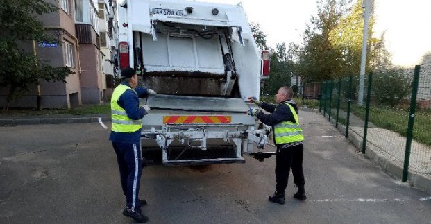 З Харкова вивезли понад 39 тисяч кубометрів сміття
