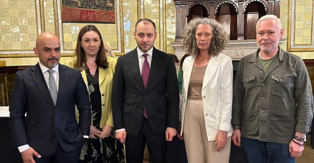 Ігор Терехов обговорює відновлення Харкова у Великій Британії