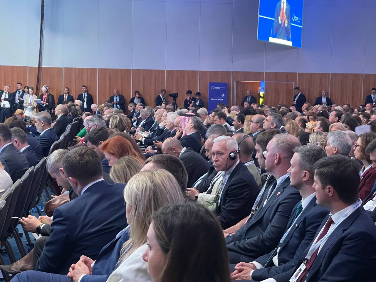 У Лондоні проходить масштабна конференція, присвячена відбудові України