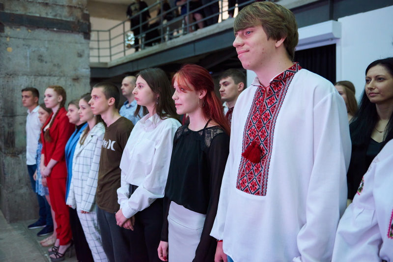 Ігор Терехов нагородив переможців конкурсу «Молода людина року»