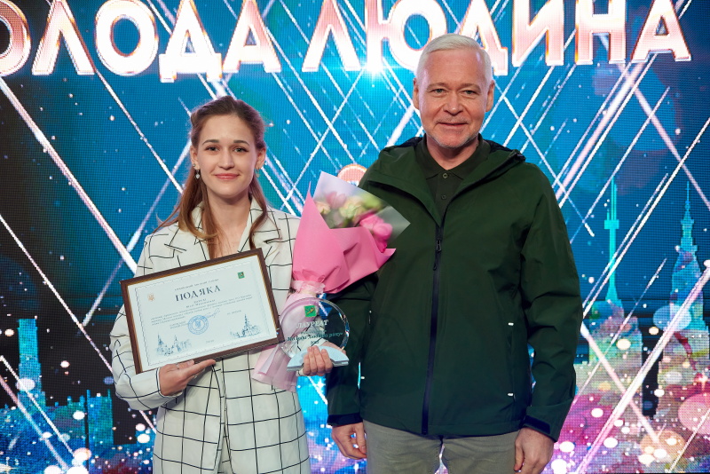 Ігор Терехов нагородив переможців конкурсу «Молода людина року»
