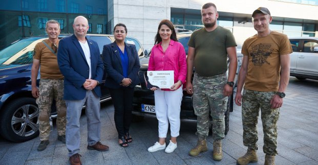 Місто-побратим Альбукерке передало Харкову автомобілі, які були передані ЗСУ