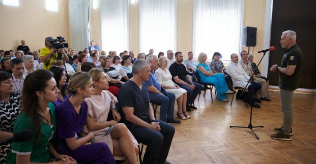 Ігор Терехов вручив нагороди медикам Салтівського району