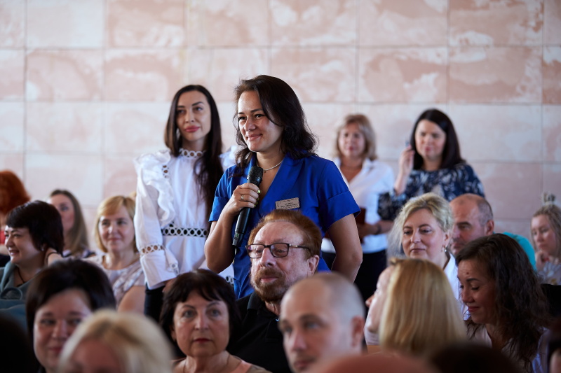 Ігор Терехов привітав зі святом медиків Слобідського району 