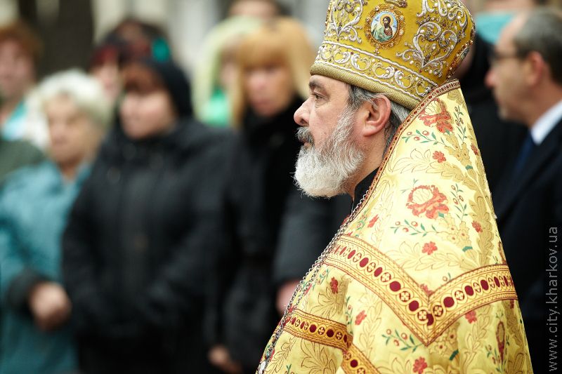 На території 17-ї лікарні освятили місце під храм