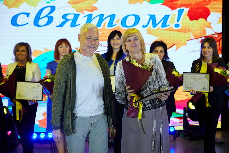 Ігор Терехов привітав з Днем вчителя освітян двох районів міста