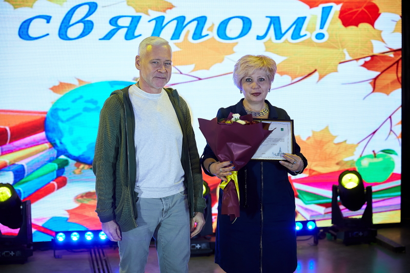 Ігор Терехов привітав з Днем вчителя освітян двох районів міста
