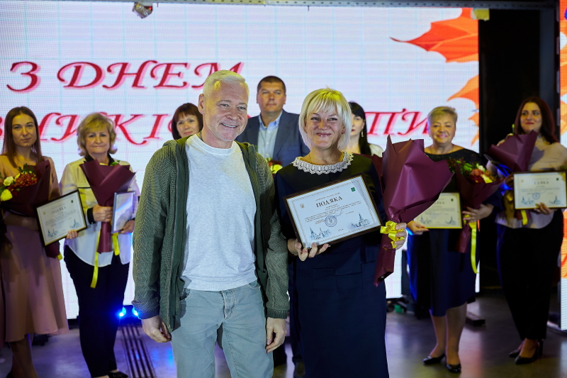 Ігор Терехов привітав з Днем вчителя освітян двох районів міста