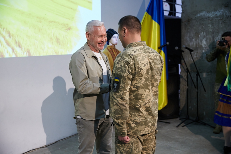 Ігор Терехов відзначив нагородами військових