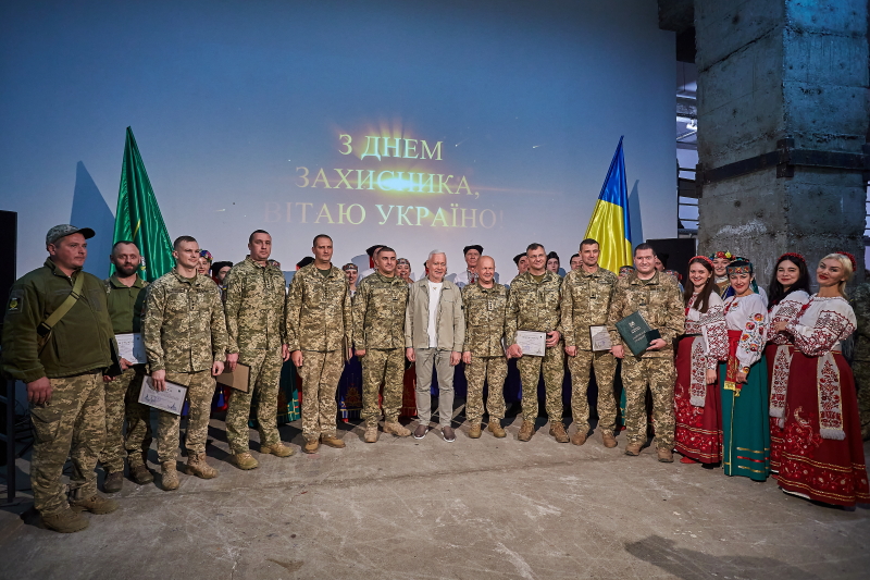 Ігор Терехов відзначив нагородами військових
