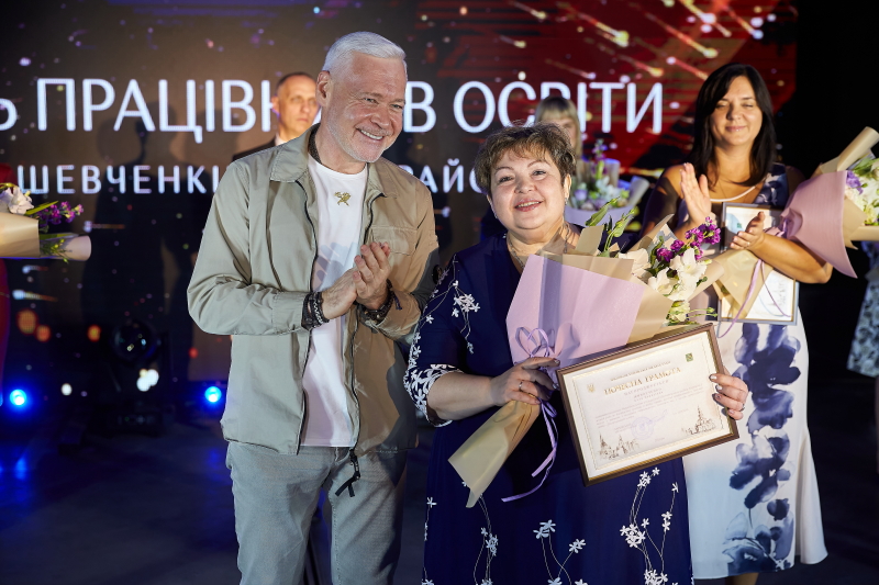 День вчителя відсвяткували в Шевченківському та Немишлянському районах