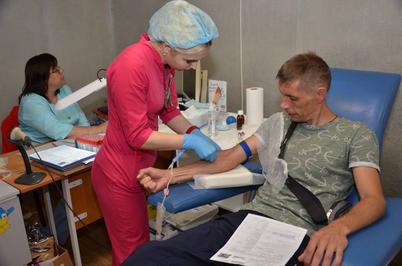 У Харкові пройшла благодійна донорська акція до Дня захисників