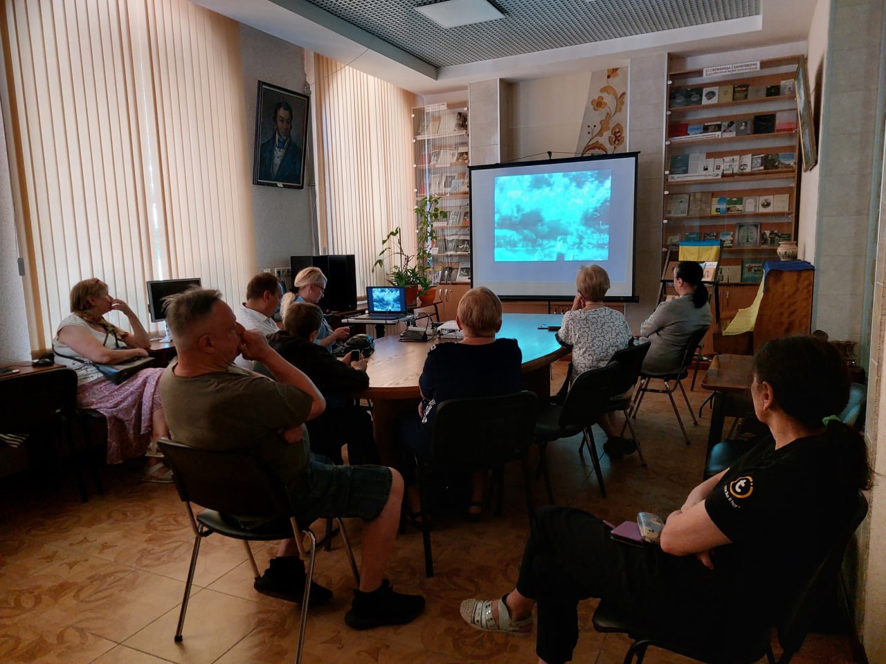Харківські бібліотеки займаються психологічними, творчими та мовними проєктами