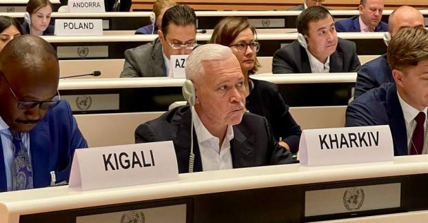 Ігор Терехов представляє Харків на Форумі мерів у Женеві