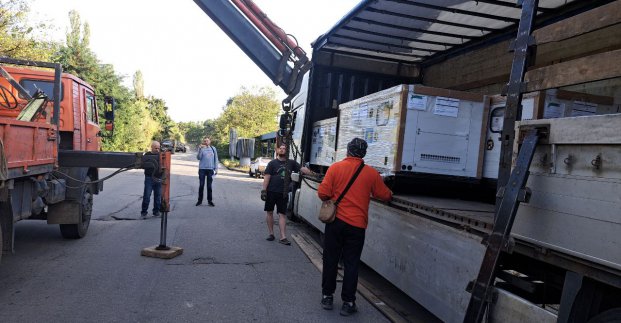 До Харкова надійшли ще чотири генератори від французьких благодійників