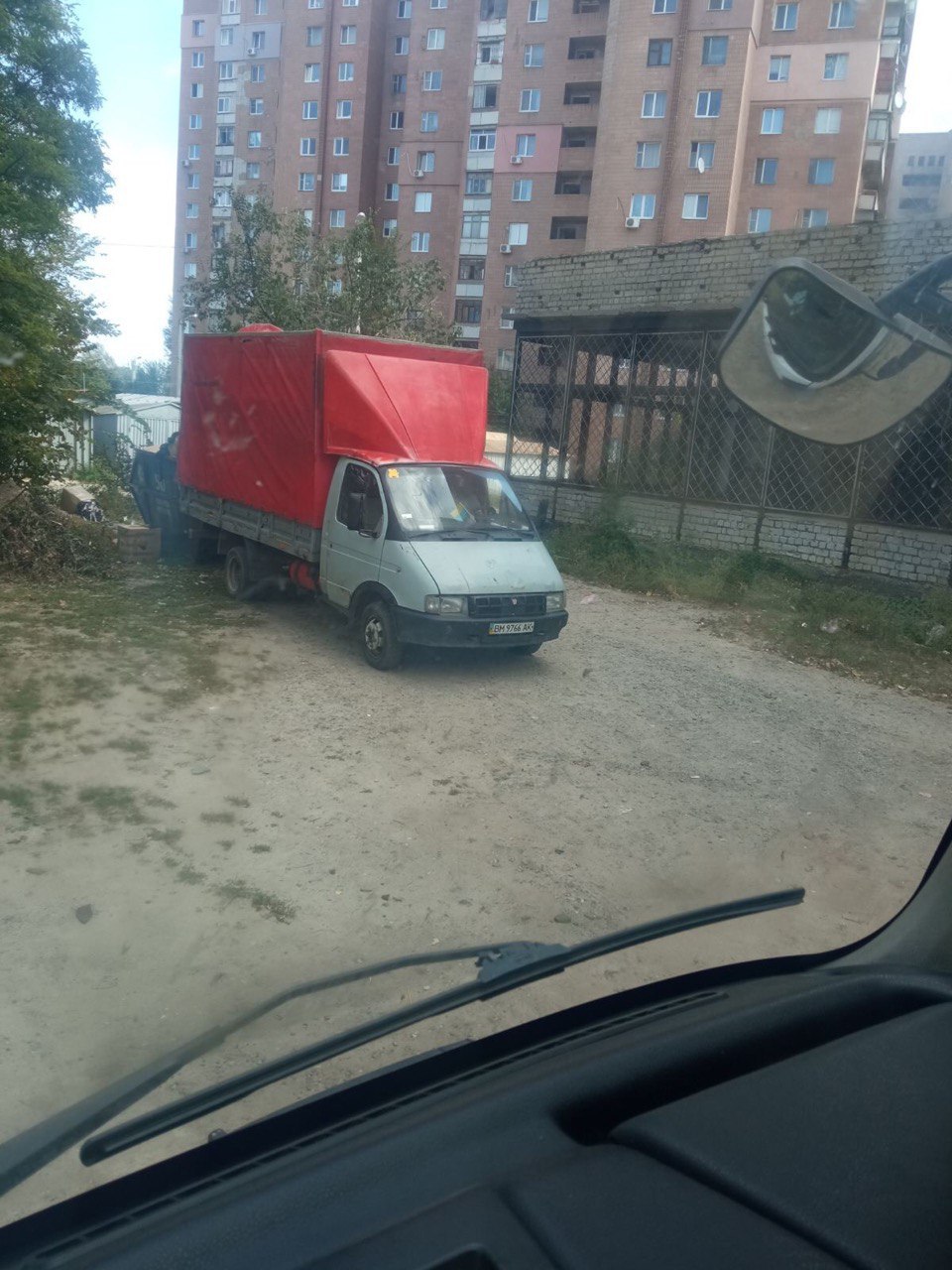 У Харкові фіксують випадки незаконного викидання великогабаритних відходів