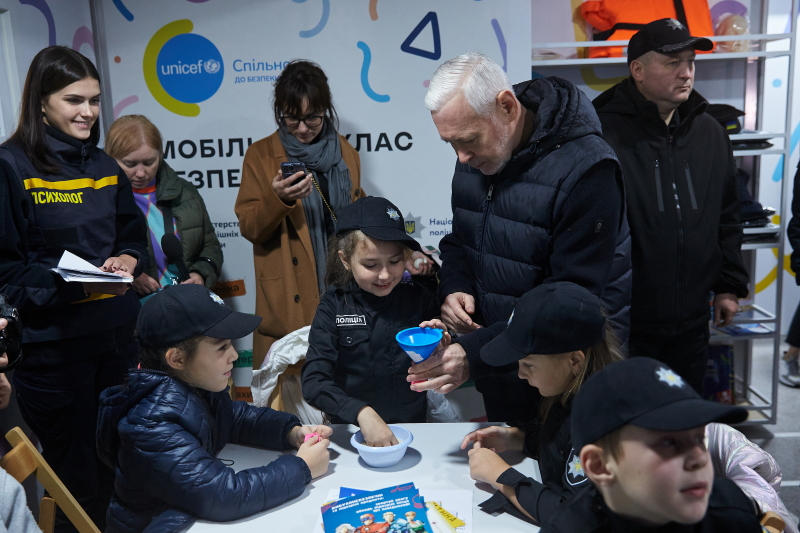У Харкові презентували мобільний клас безпеки