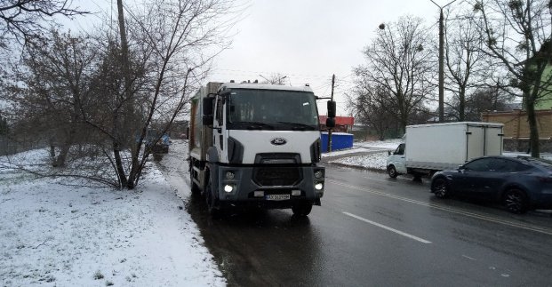 Бригади КВПВ за тиждень вивезли 40 тисяч кубометрів сміття