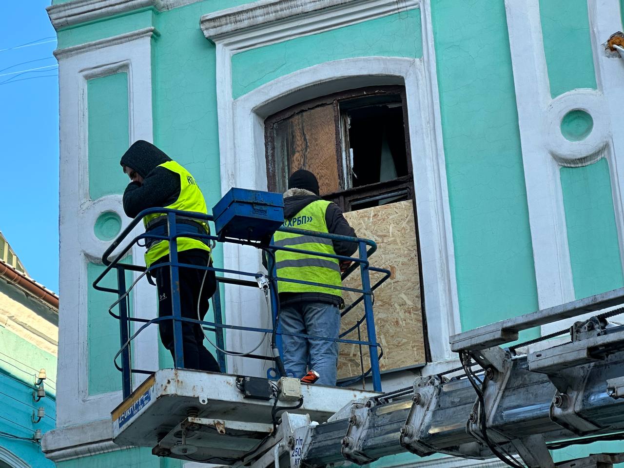 Внаслідок обстрілів у Харкові пошкоджено 21 будівлю