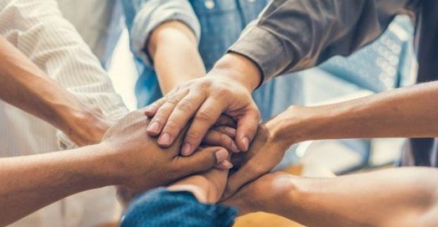 Волонтери допомогли ліквідувати наслідки ворожих обстрілів