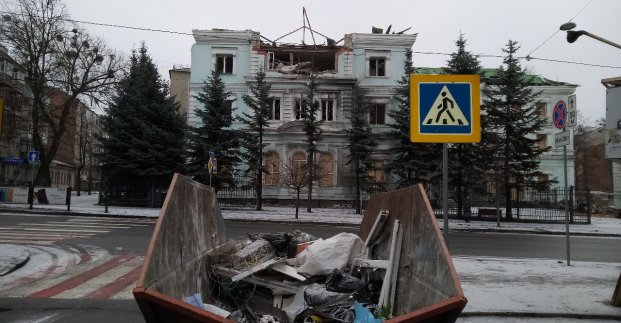 КВПВ завершує ліквідацію наслідків обстрілу в центрі Харкова