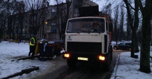 З Харкова за тиждень вивезли більше 27 тисяч кубометрів відходів