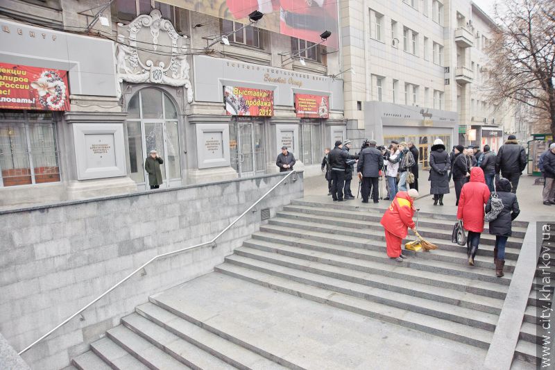 Закінчено ремонт останнього виходу станції метро «Радянська»
