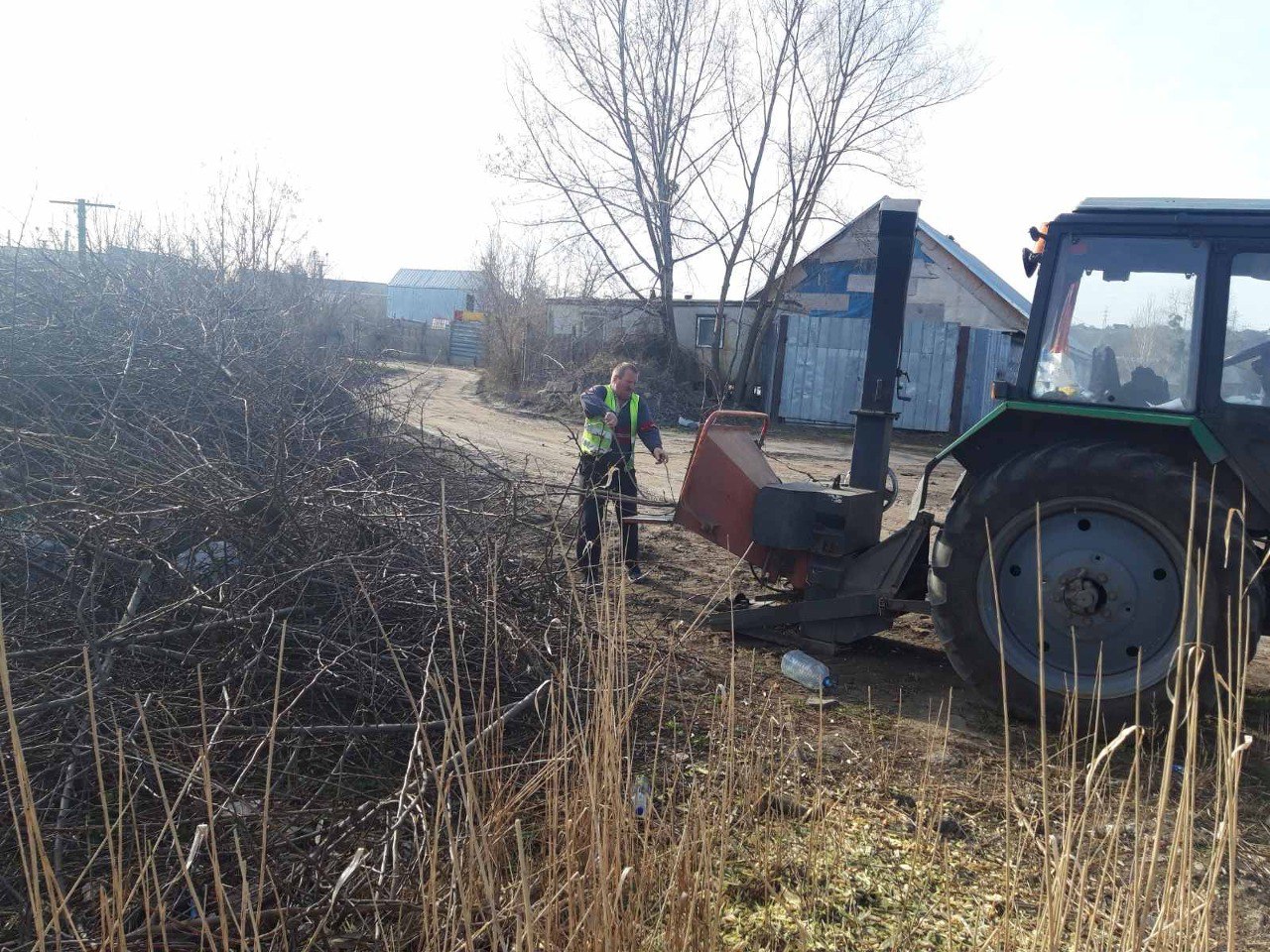 КВПВ наводить лад у селищі Затишшя