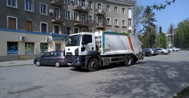 З Харкова за тиждень вивезли майже 30 тисяч кубометрів сміття