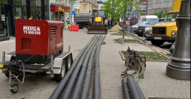 У Київському районі перекладають водовід
