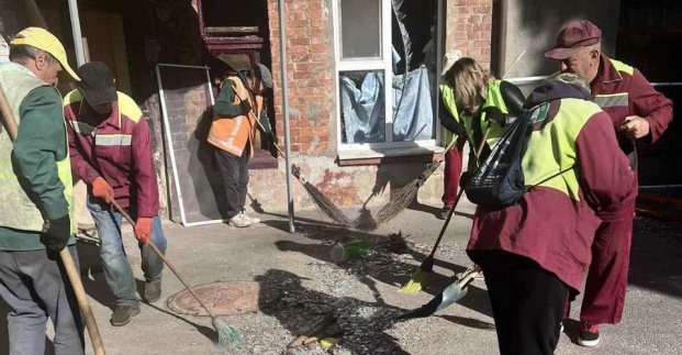 У Харкові внаслідок нічної атаки рф пошкоджено 80 будинків 