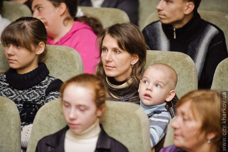 Творчі колективи міста виступили для дітей з обмеженими можливостями
