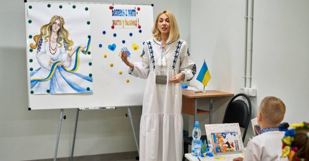 У підземній школі провели перші заняття
