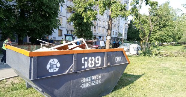 З Харкова за тиждень вивезли близько 25 тисяч кубометрів сміття 