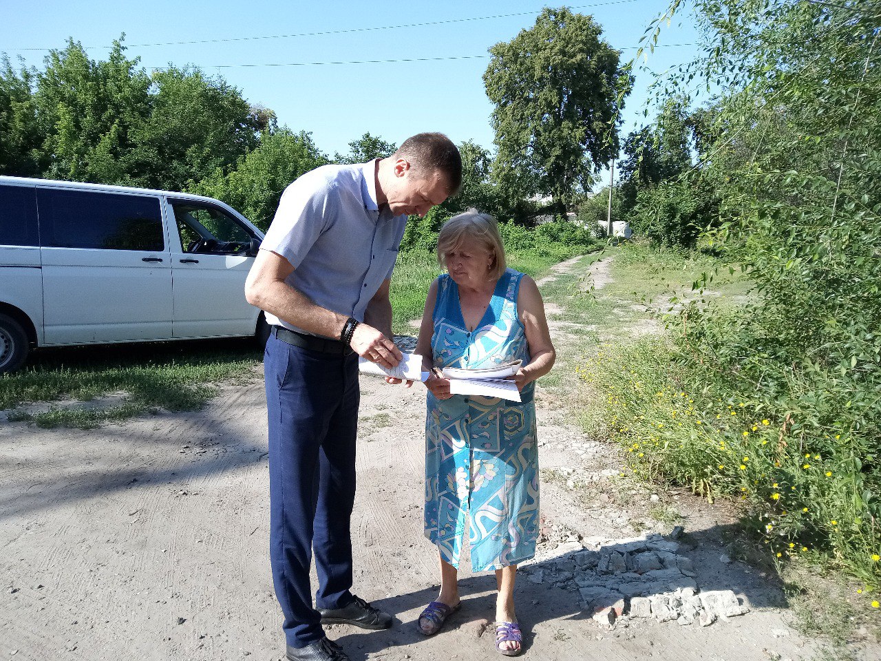 КВПВ укладає договори з мешканцями колишніх відомчих будинків